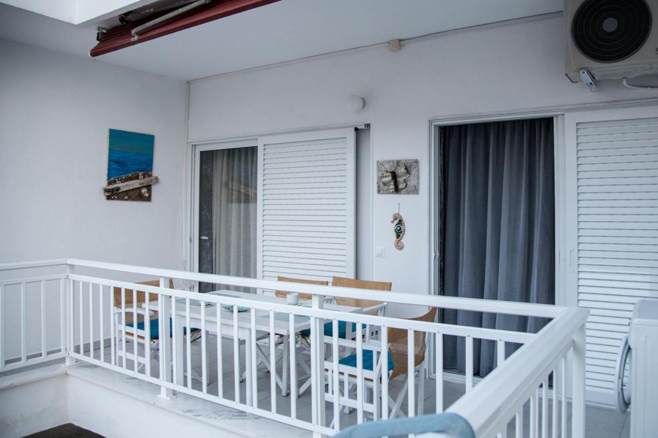 Grey Theros Apartments Паралия Дионисиу Екстериор снимка