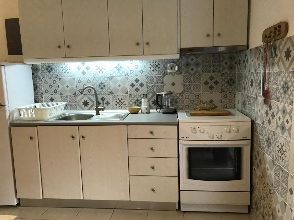 Grey Theros Apartments Паралия Дионисиу Екстериор снимка