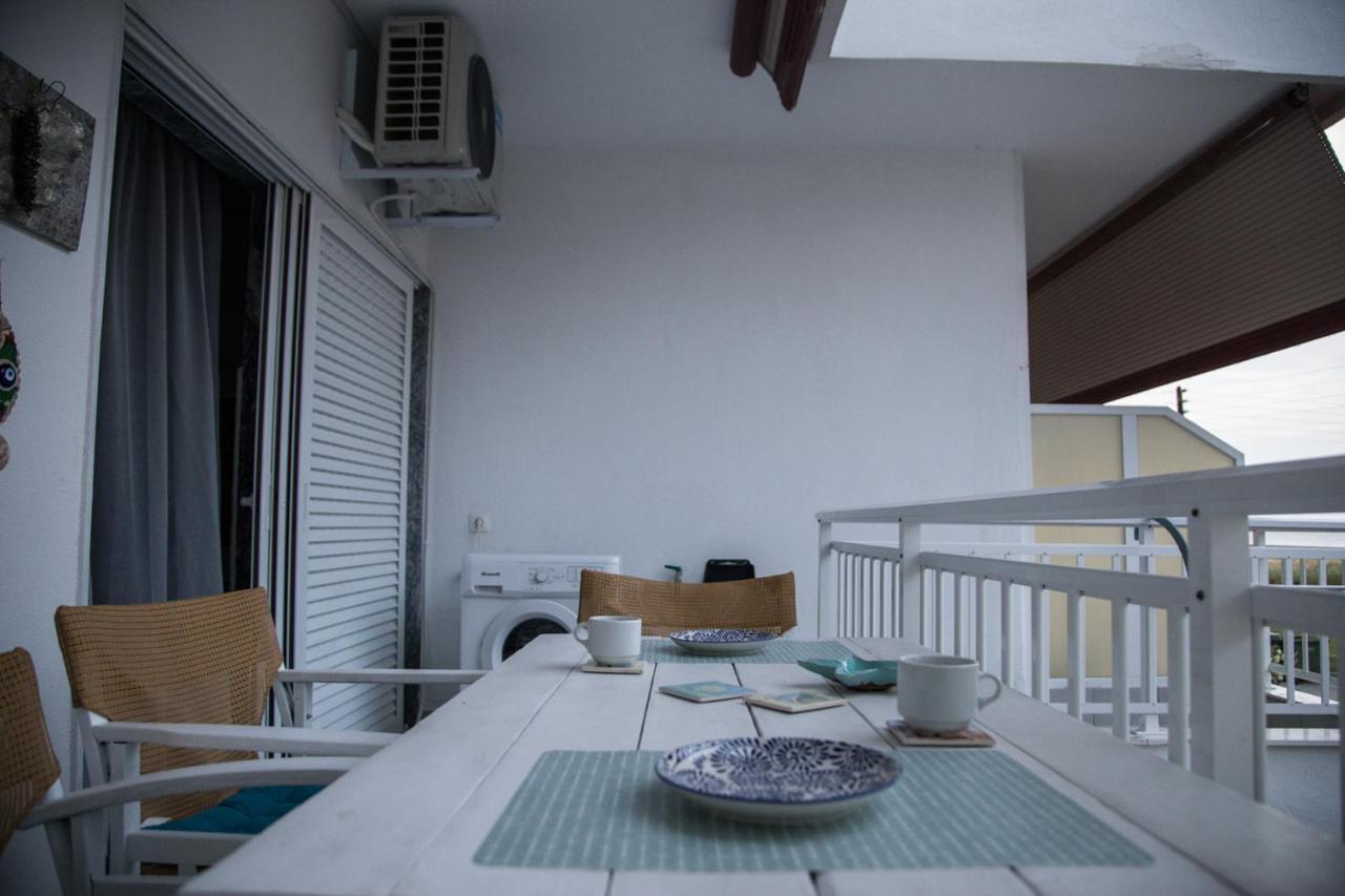 Grey Theros Apartments Паралия Дионисиу Екстериор снимка