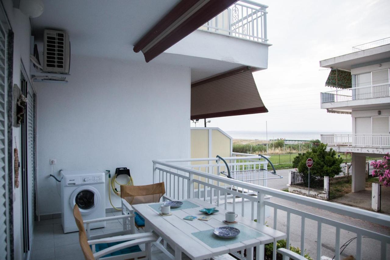 Grey Theros Apartments Паралия Дионисиу Екстериор снимка